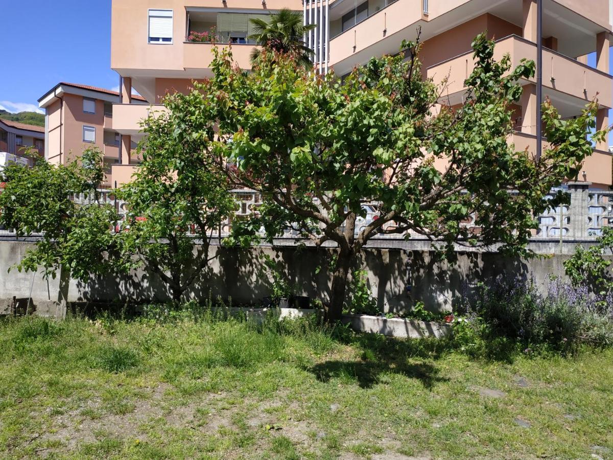 Casa Marina Apartment Вербания Екстериор снимка